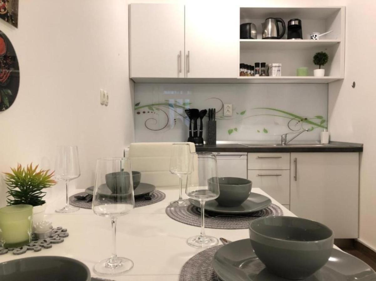 Апартаменты Modern Center Studio Under The Castle - Free Parking Любляна Экстерьер фото